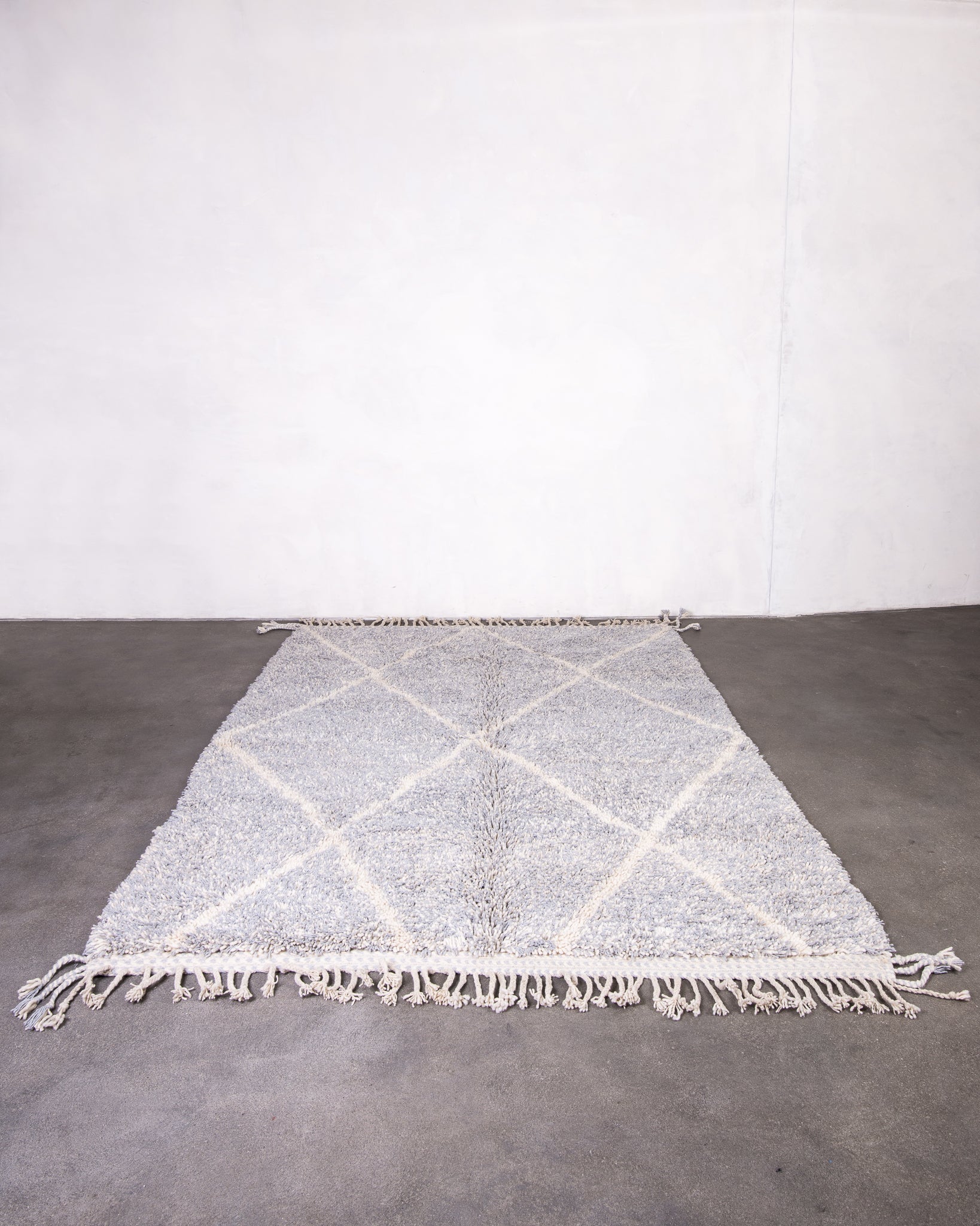 Modern designer handcrafted Berber rug from morocco Beniourain with beautiful colors and patterns